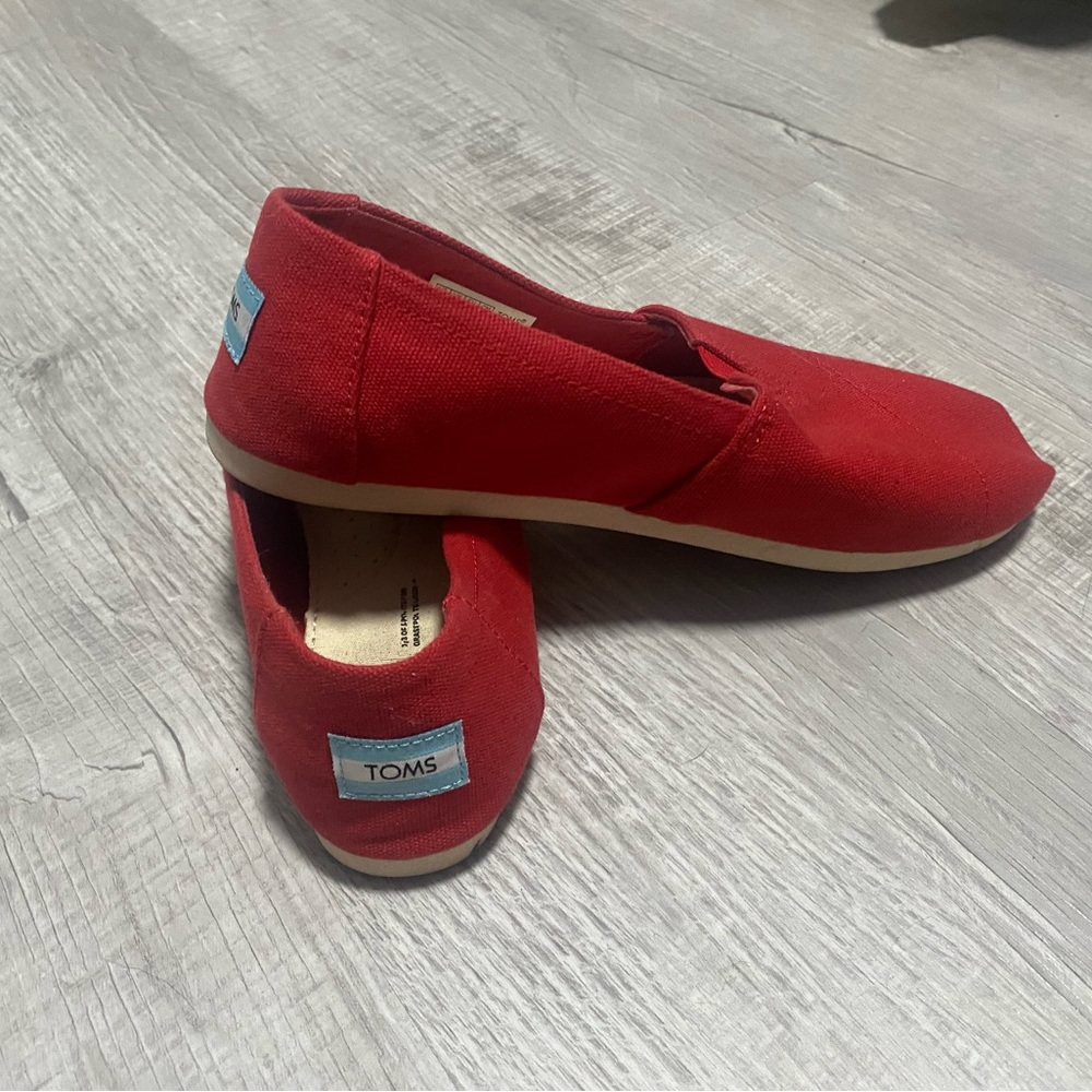Red toms